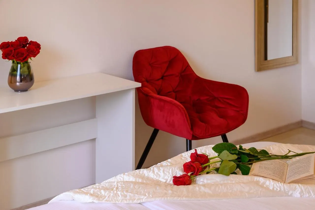 Summer Breeze Luxury Rooms Spalato 4*,