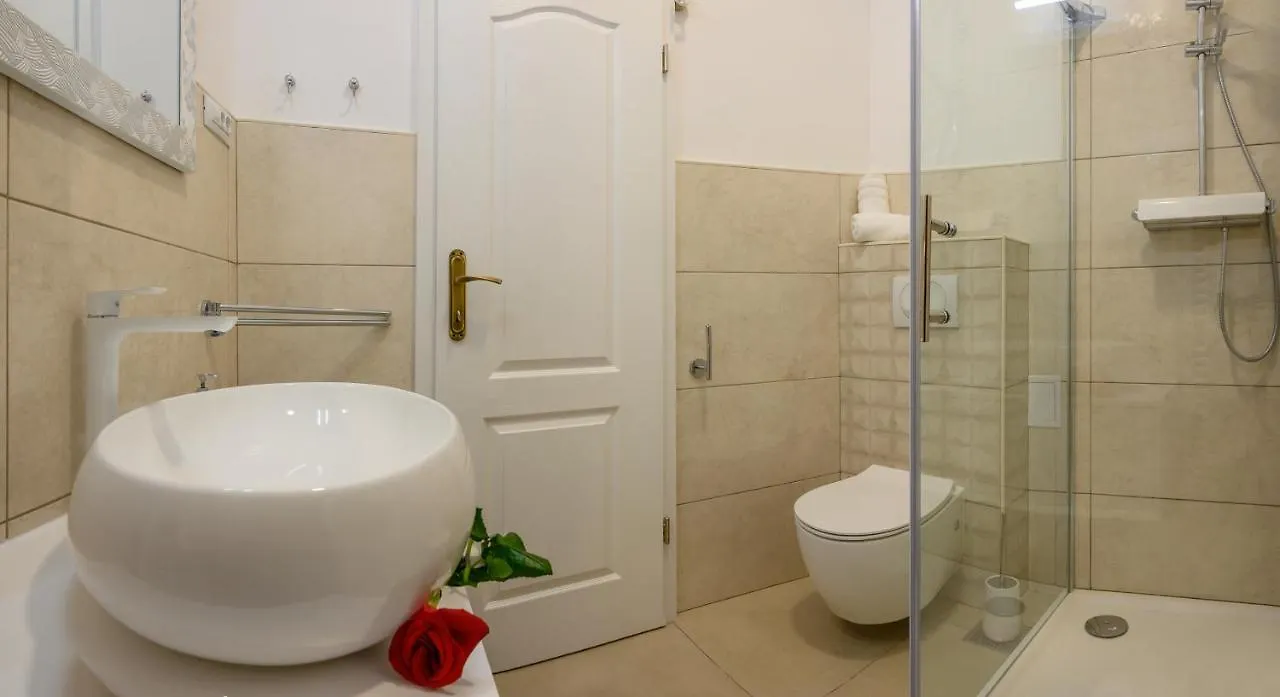 Summer Breeze Luxury Rooms 스플리트 크로아티아